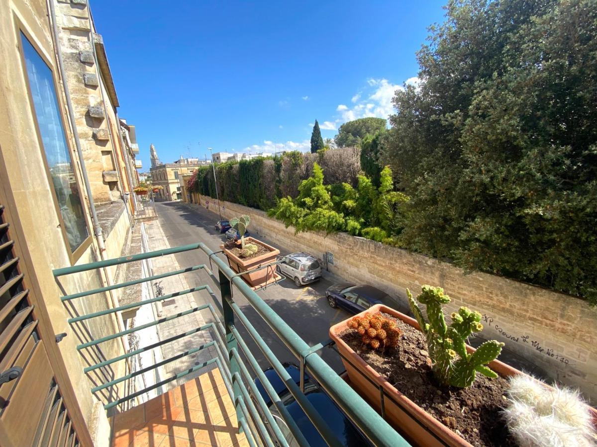 Apartament Casa Chiara, Roof Terrace, 100M To The Historical Center Lecce Zewnętrze zdjęcie
